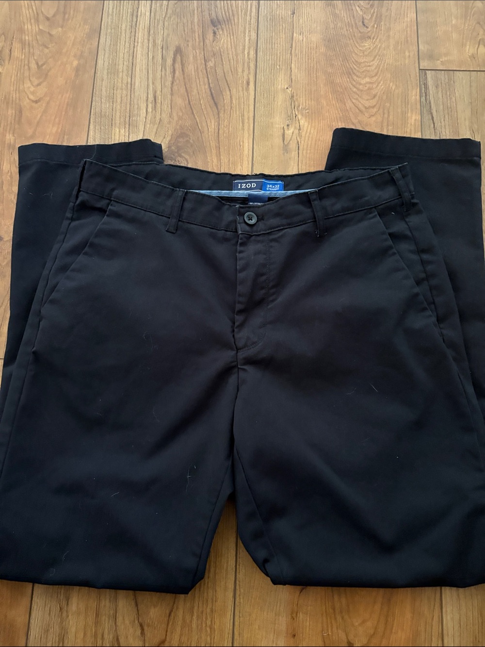 Izod Men's Black Straight Fit Chinos